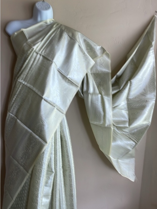 Saree - Picture 2 of 10